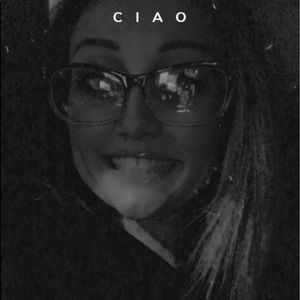 Meet your Posher, Felicity